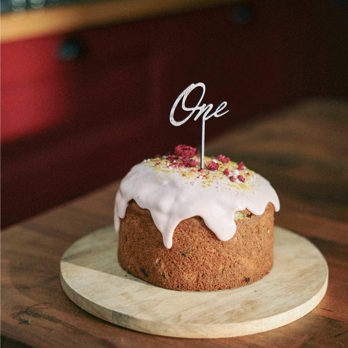 普通郵便】木製 ケーキトッパー One – Fracci